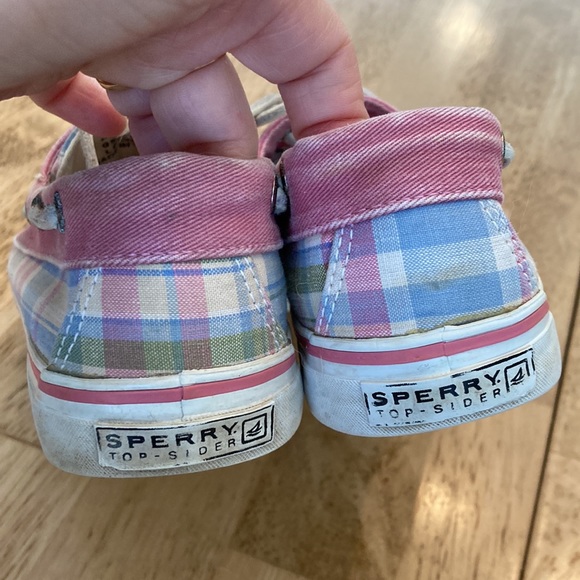 Bundle of four pair Sperry Topsiders - Picture 13 of 15